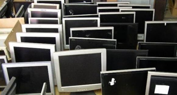 UVS-UKRecyclingRecoveryProcess desktops-WebVersion desktops WEEE media recycling